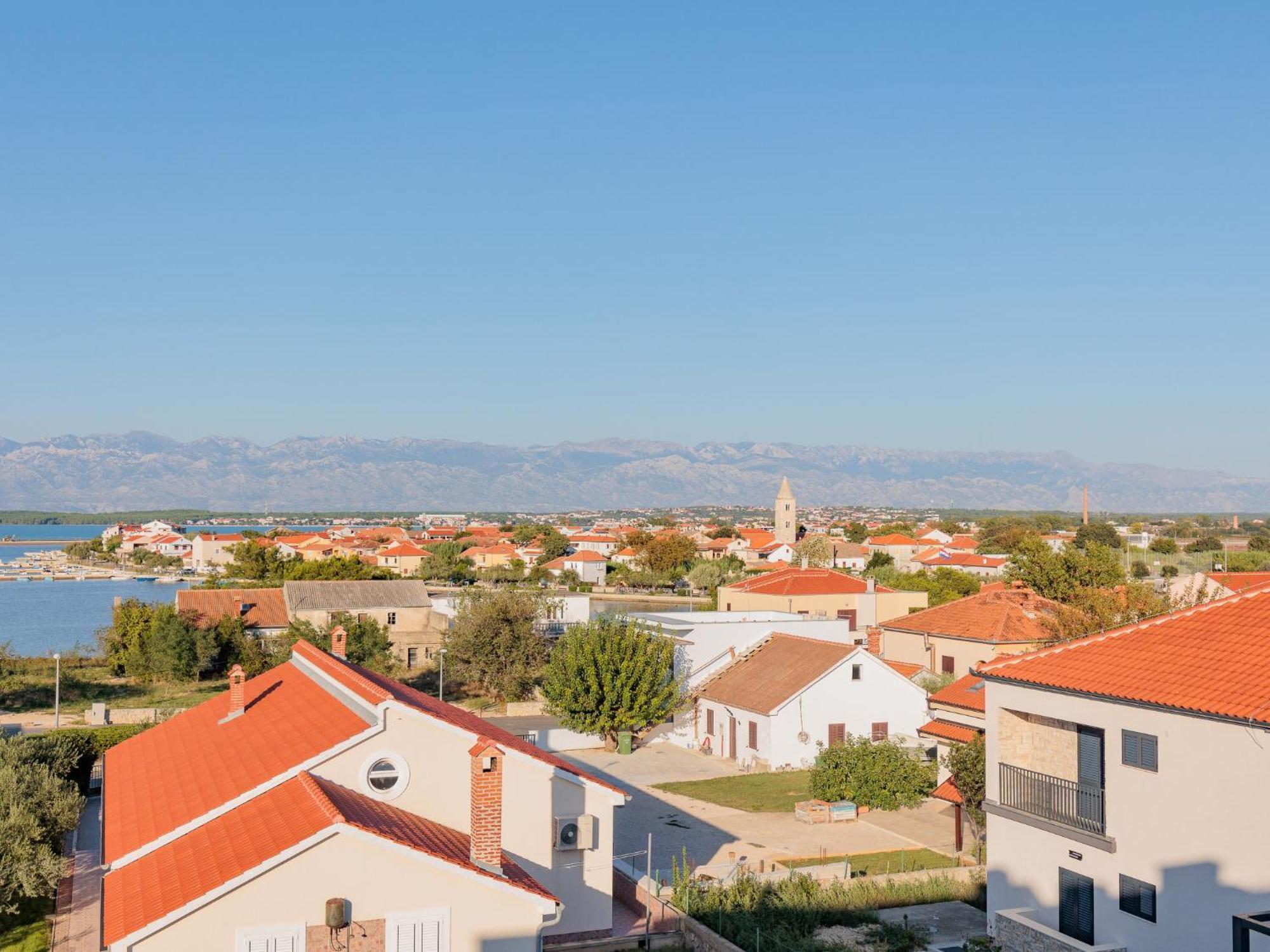 Apartment Mlasina-3 By Interhome Nin Εξωτερικό φωτογραφία